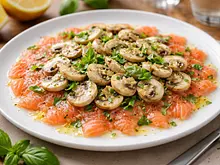 Carpaccio de salmón y champiñones
